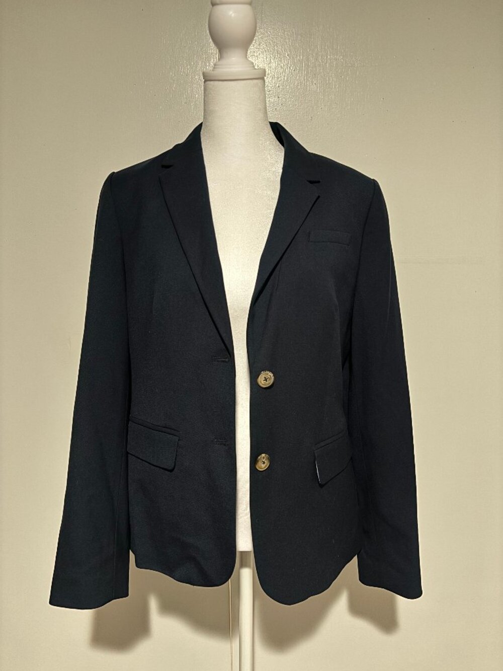 Tommy Hilfiger Women's Classic Fit Blazer Jacket Size 8 Navy
